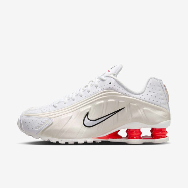 Basket Nike Shox R4 « White/Phantom/Picante Red »