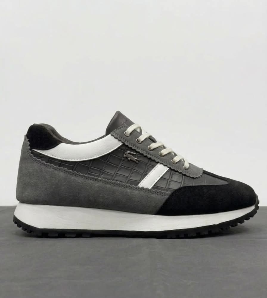 baskets Lacoste en gris et noir