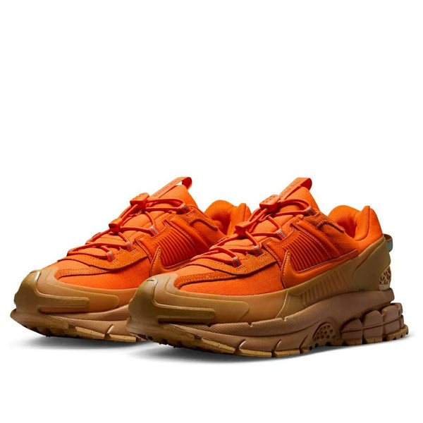 Nike Zoom Vomero Roam en Safety Orange