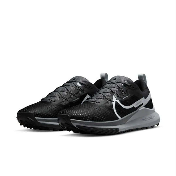 Sneaker React Pegasus Trail 4 Black Aura / Dark Grey / Wolf Grey 