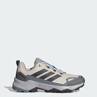 Adidas Terrex Skychaser AX5 en coloris beige et carbone