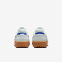 Basket Nike Terra Manta bleu vif