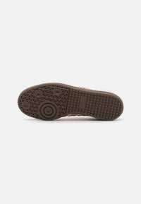 baskets Adidas Originals Samba en blanc et rose