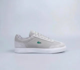 baskets Lacoste grises