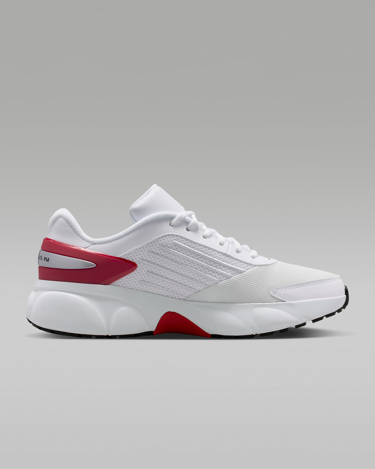 Basket Jordan Trunner Flow pour homme, en coloris Blanc / Gym Red / Metallic Silver / Noir
