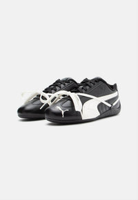 Puma Speedcat PRM x Rosé noir et blanc