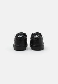 Asics SportStyle Japan S en couleur noire
