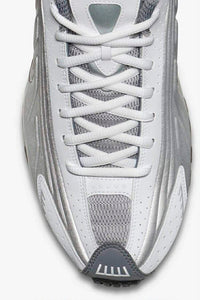Sneaker Shox R4 Metallic Silver