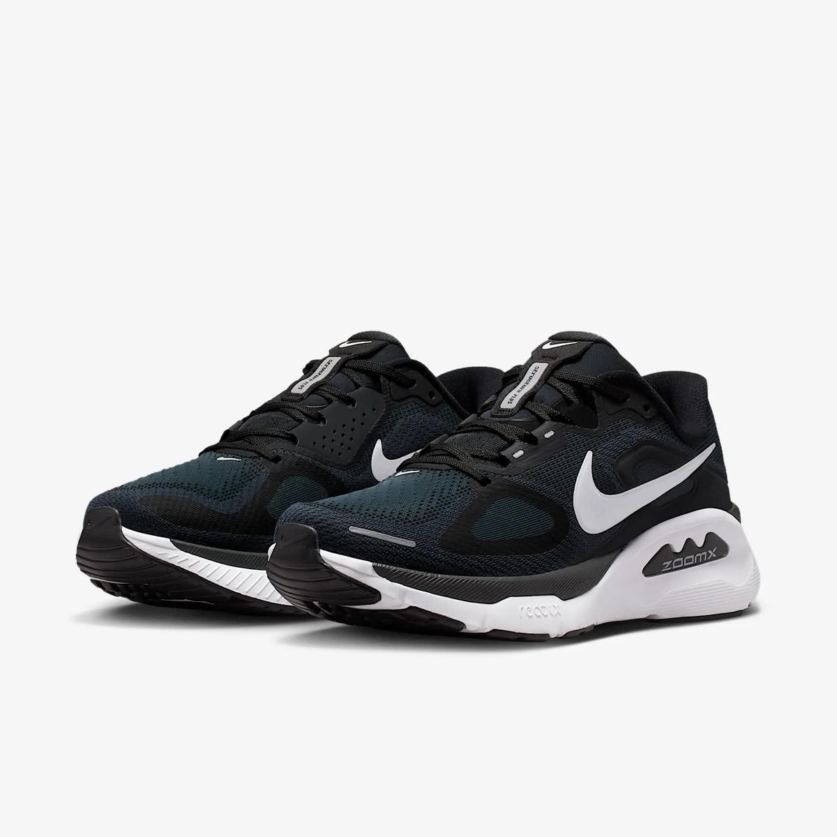 Nike Structure Plus en noir et blanc