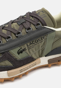 basket Lacoste Elite Active en coloris kaki et vert