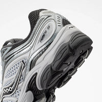Sneaker Saucony ProGrid Omni 9 Microchip