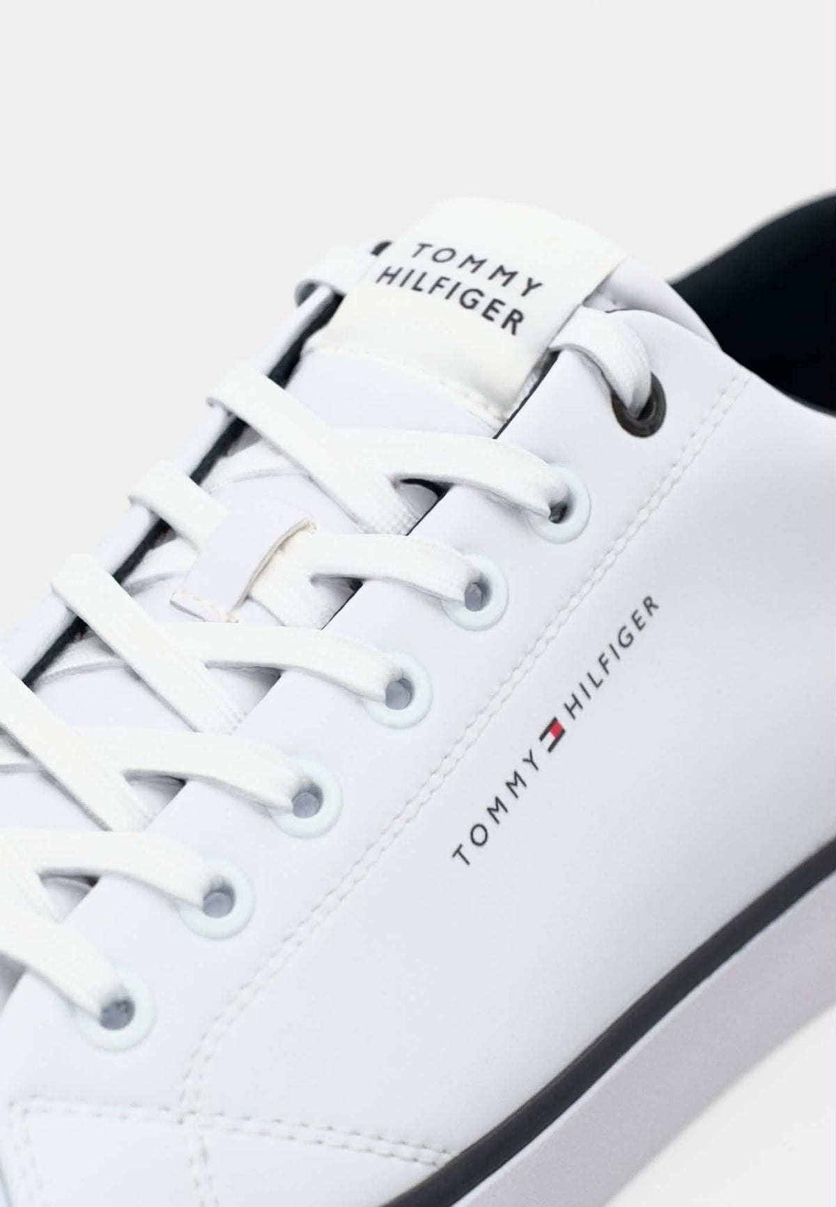 Basket  baskets Tommy Hilfiger blanches