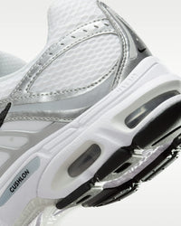 Sneakers Air Max Moto 2K blanc et argent métallisé