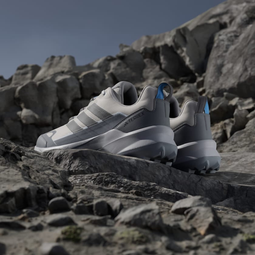 Adidas Terrex Skychaser AX5 en coloris beige et carbone
