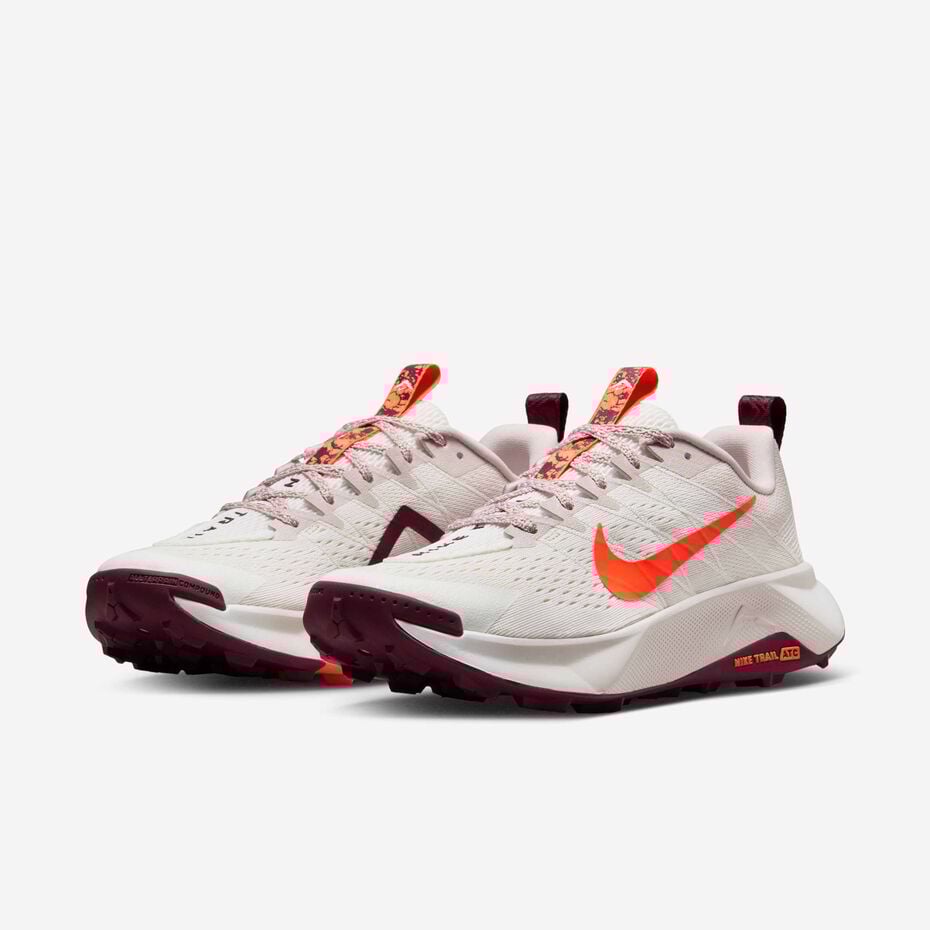 basket Nike Wildhorse 10 en coloris beige
