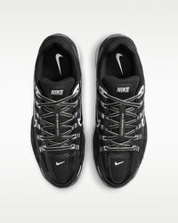 Sneakers P-6000 noir et argent métallique