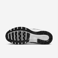 Sneaker P-6000 Metallic Silver/White/Black.