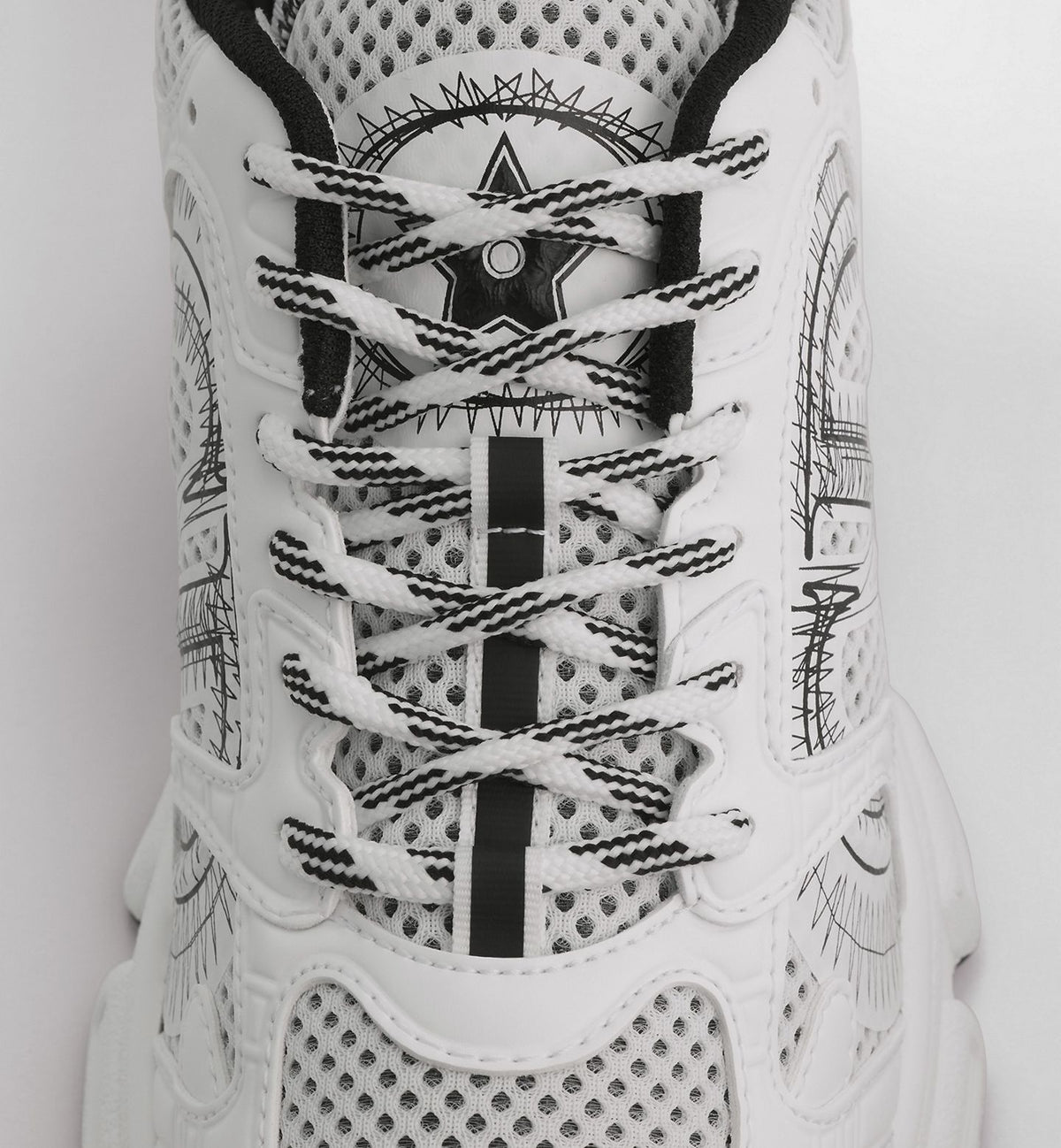 Basket Dior Chrono blanches et noires
