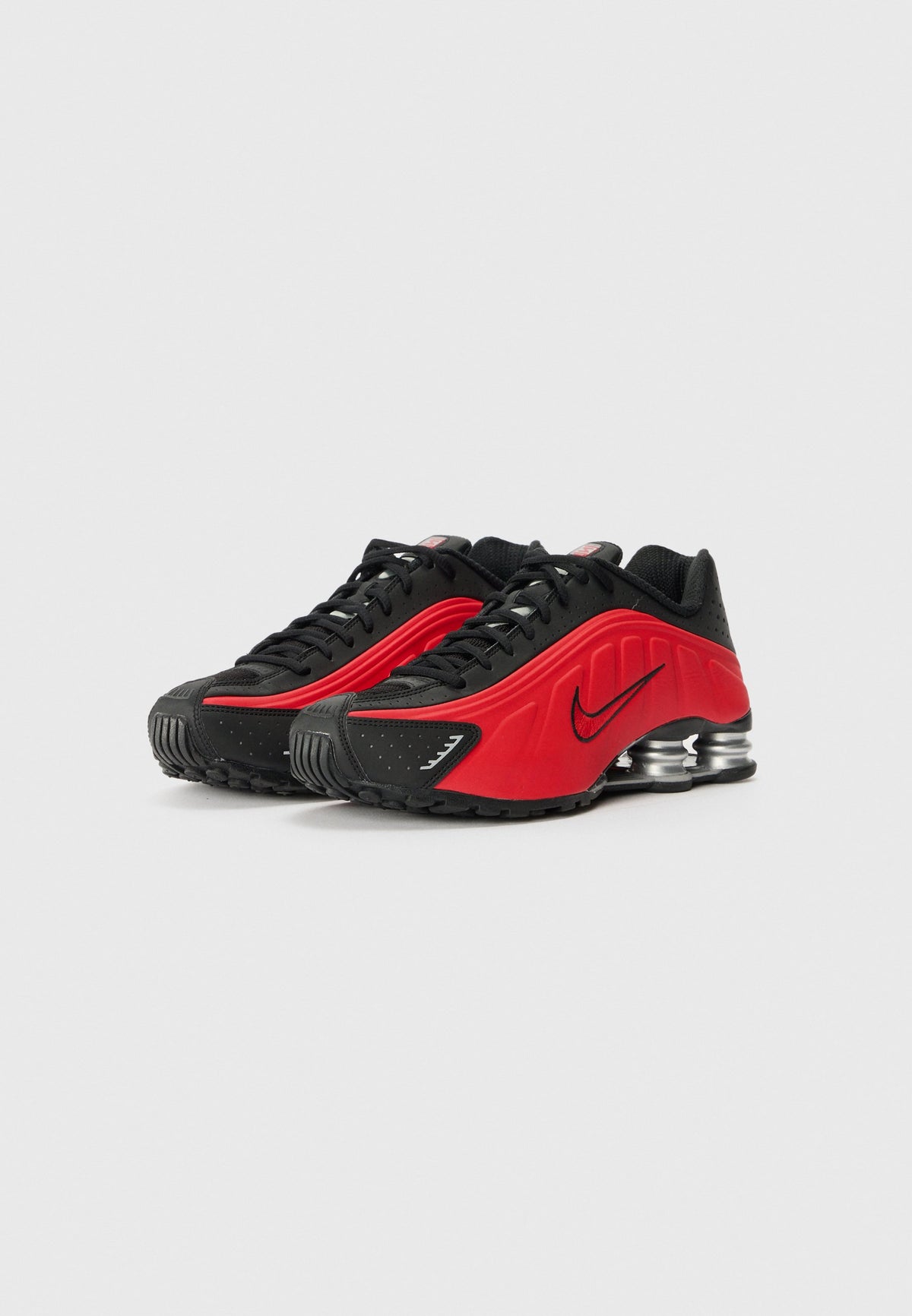 Basket Nike Shox R4 « Bred »