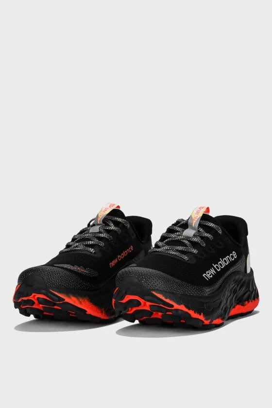 New Balance Fresh Foam X More Trail v3 « Black Cayenne »