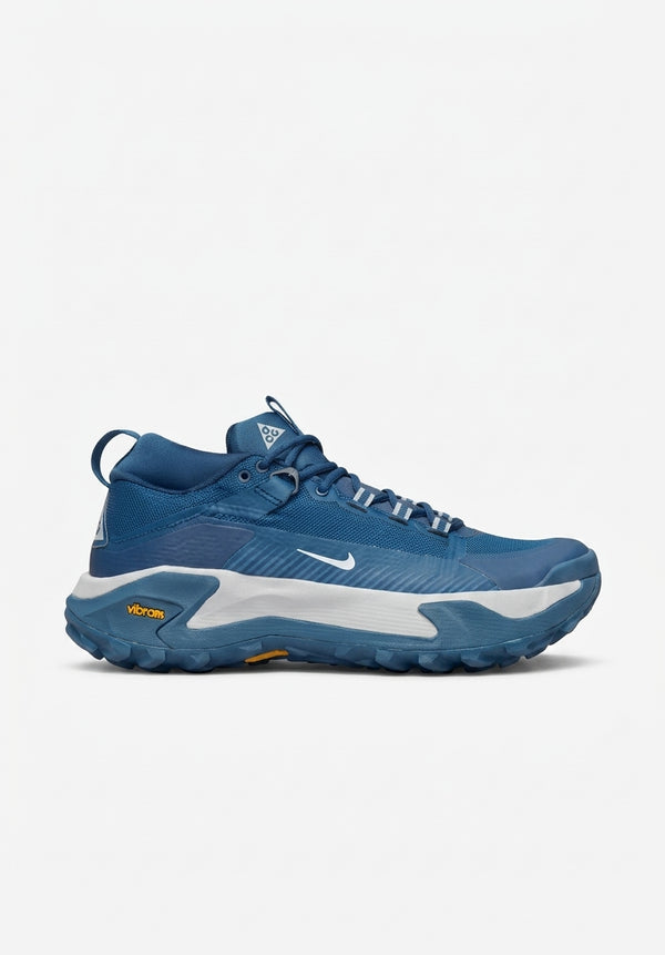 Basket Nike ACG Zegama Hike en coloris bleu intense