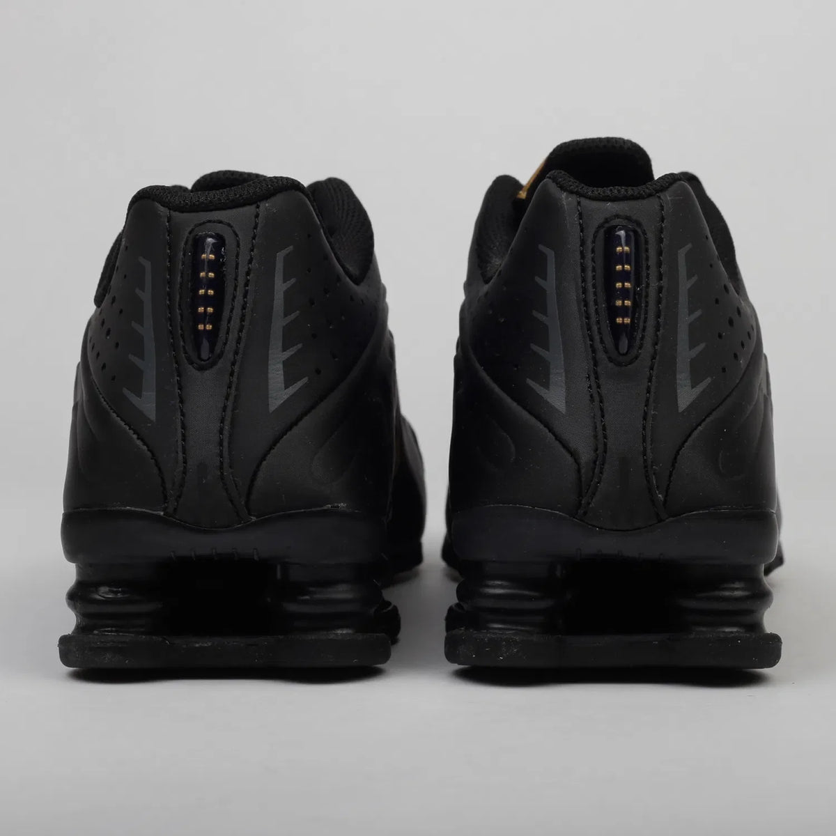 Nike Shox R4 GS