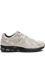 Sneaker NB 1906D Protection Pack dans le coloris Turtledove