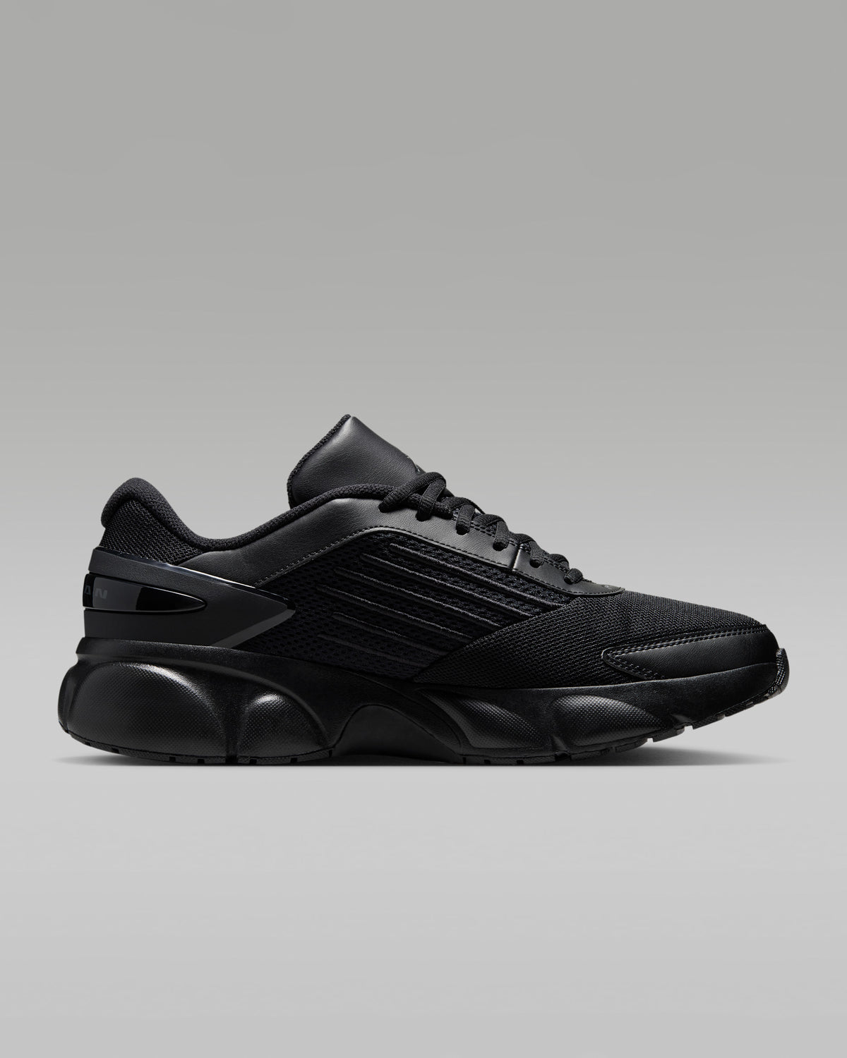 Basket Jordan Trunner Flow noir