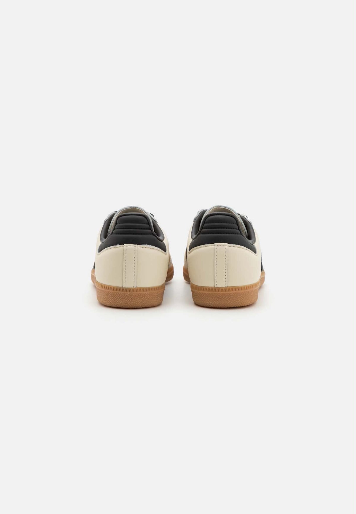 Basket Adidas Samba OG  coloris blanc cassé,