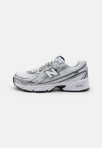 New Balance U740 Unisex