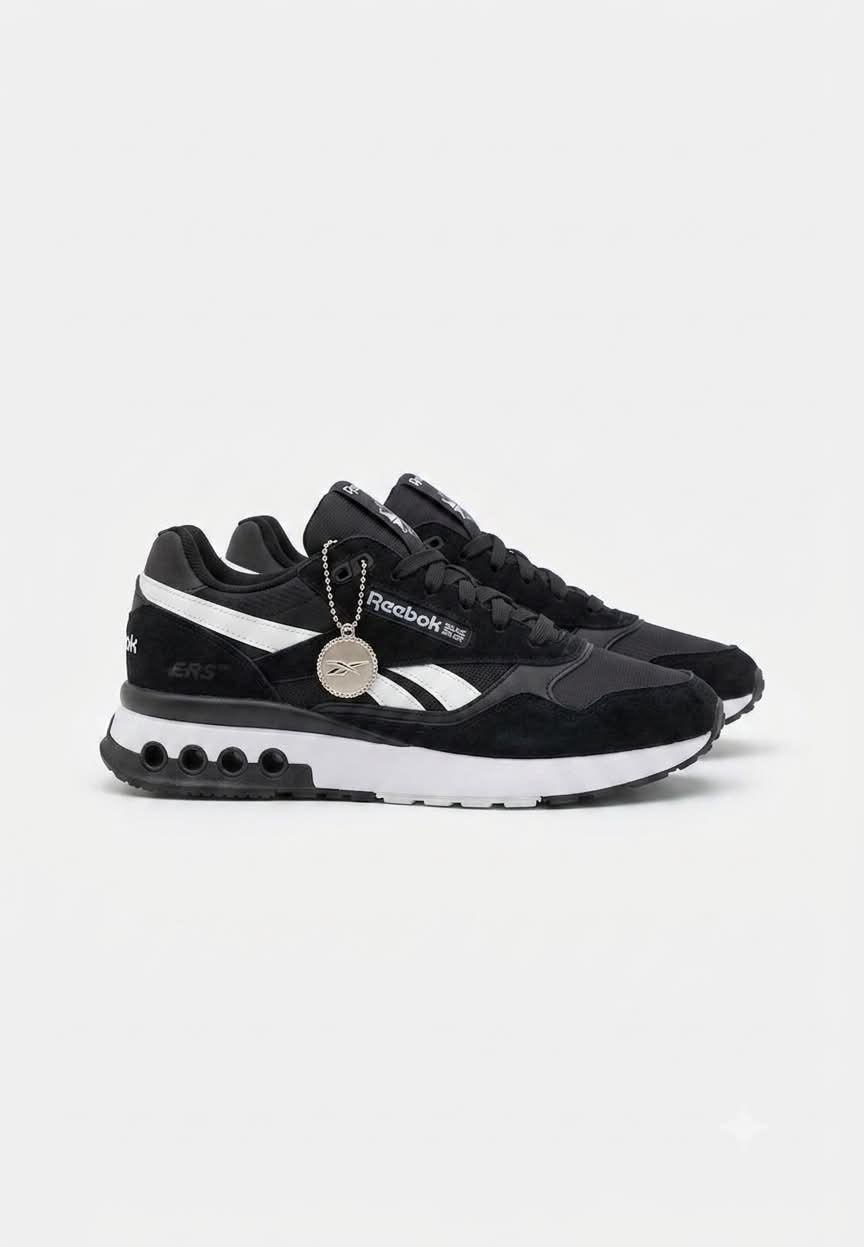 Basket Reebok ERS World en noir et blanc
