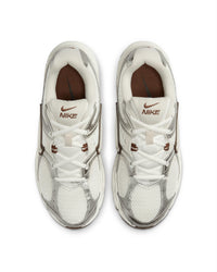 Nike V5 RNR  Sail, Fauna Brown, Phantom et Light Orewood