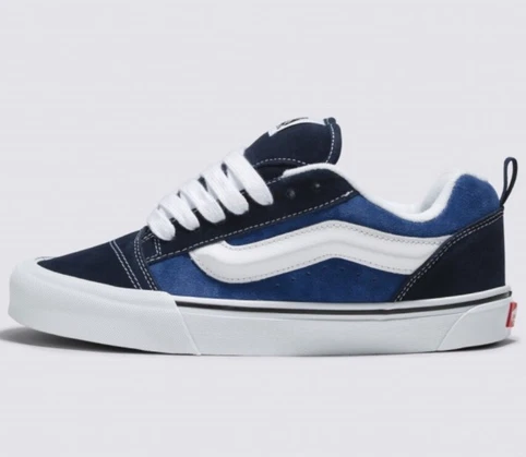Vans Knu Skool bleu marine et blanc