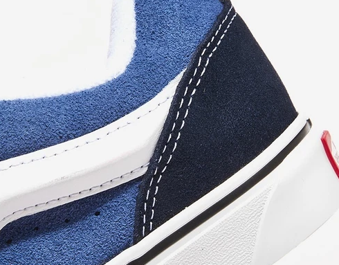 Vans Knu Skool bleu marine et blanc
