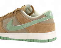 Nike SB Dunk Low Otomo Katsuhiro x "Steamboy OST