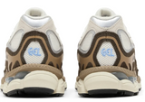 Asics GEL-NYC en coloris crème/beige et marron