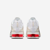 Basket Nike Shox R4 « White/Phantom/Picante Red »