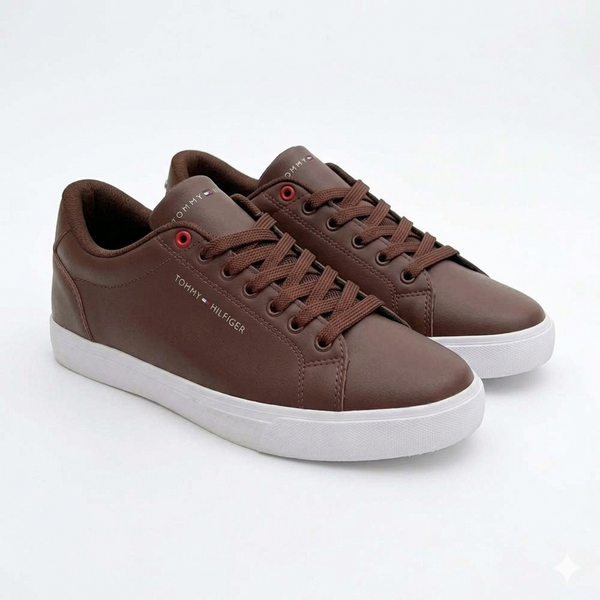 Sneaker TH “Low-Cut Logo Leather Mix”