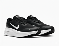 Basket Air Zoom Pegasus noire et blanche