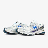 New Balance 1064 en coloris blanc, bleu et argent