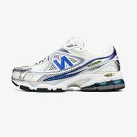New Balance 1064 en coloris blanc, bleu et argent