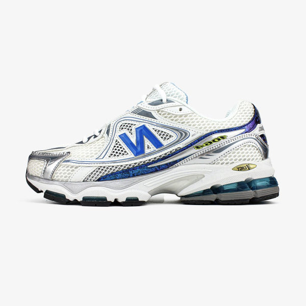 New Balance 1064 en coloris blanc, bleu et argent
