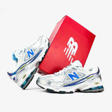 New Balance 1064 en coloris blanc, bleu et argent