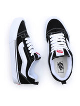 Vans Knu Skool en coloris noir et blanc