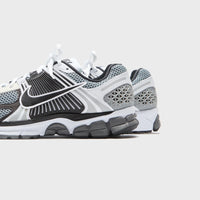 Nike Zoom Vomero 5 SE SP