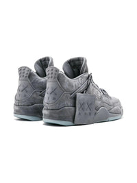 Sneaker AJ4 Retro Kaws