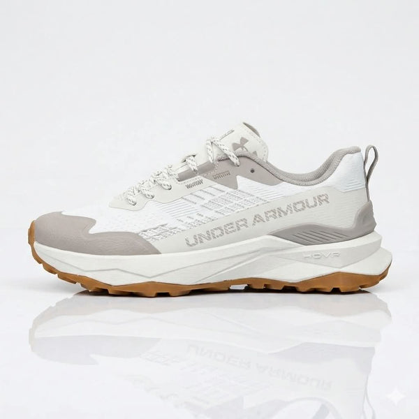 baskets Under Armour en coloris crème et gris