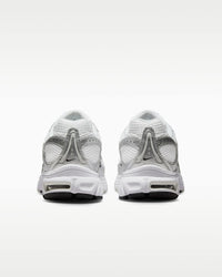 Sneakers Air Max Moto 2K blanc et argent métallisé