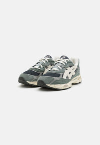 Sneakers ASICS Gel-NYC “Graphite Grey / Smoke Grey”