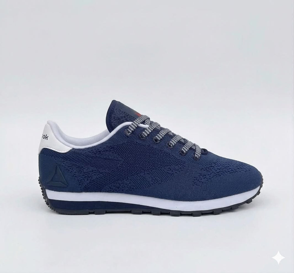 Reebok Classic Leather ULTK en bleu marine